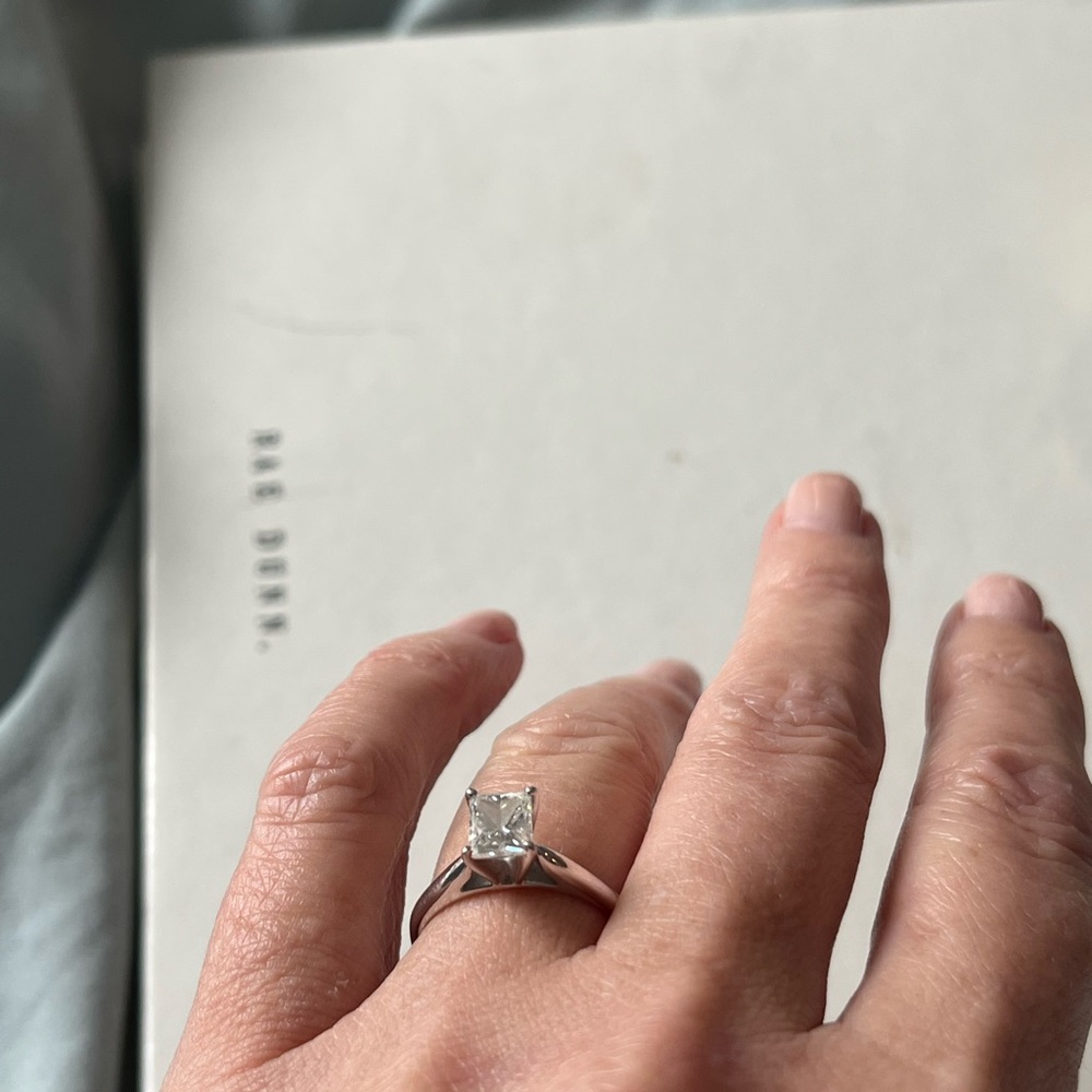 Genuine Diamond Engagement Ring 0.96 carat. - Picture 8 of 16